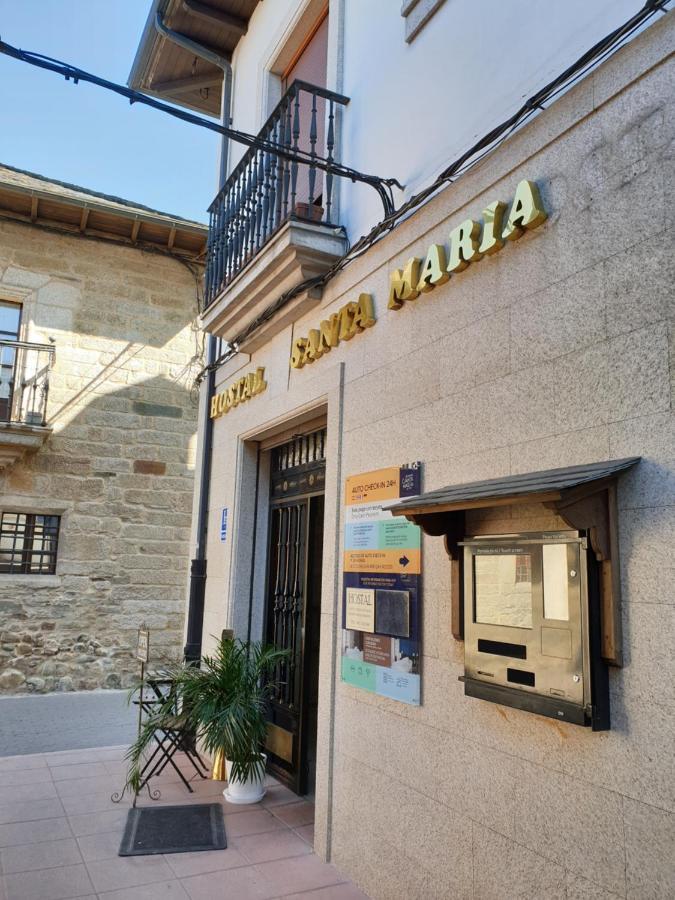 Hostal Santa Maria Cacabelos  Zewnętrze zdjęcie