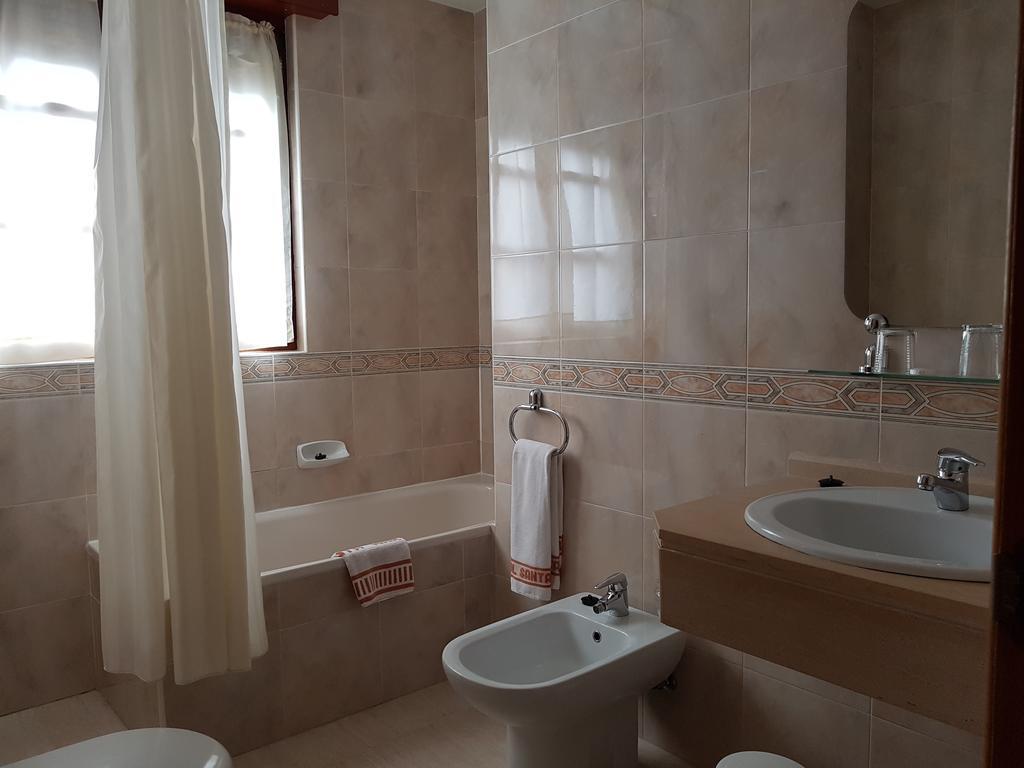 Hostal Santa Maria Cacabelos  Zewnętrze zdjęcie